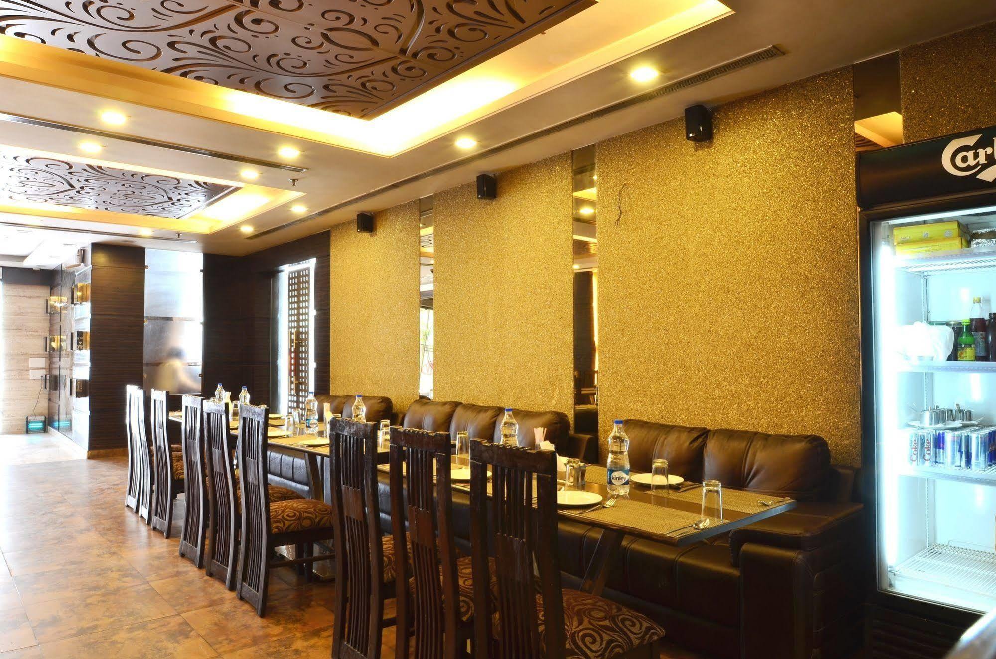 Hotel Metro View Delhi  Exterior photo